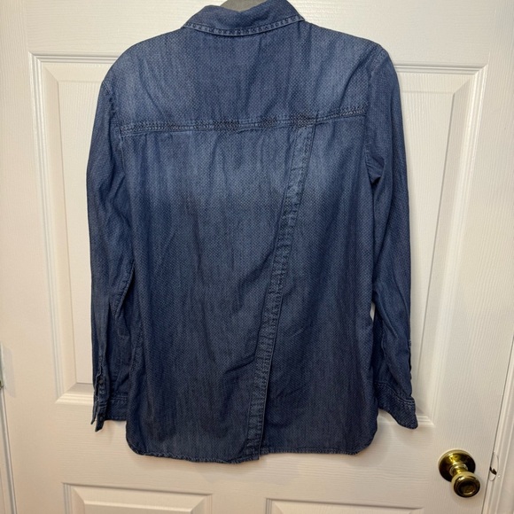 Pilcro by Anthropologie Blue Dotted Denim Button Down Shirt with Open Back GUC - Picture 3 of 7